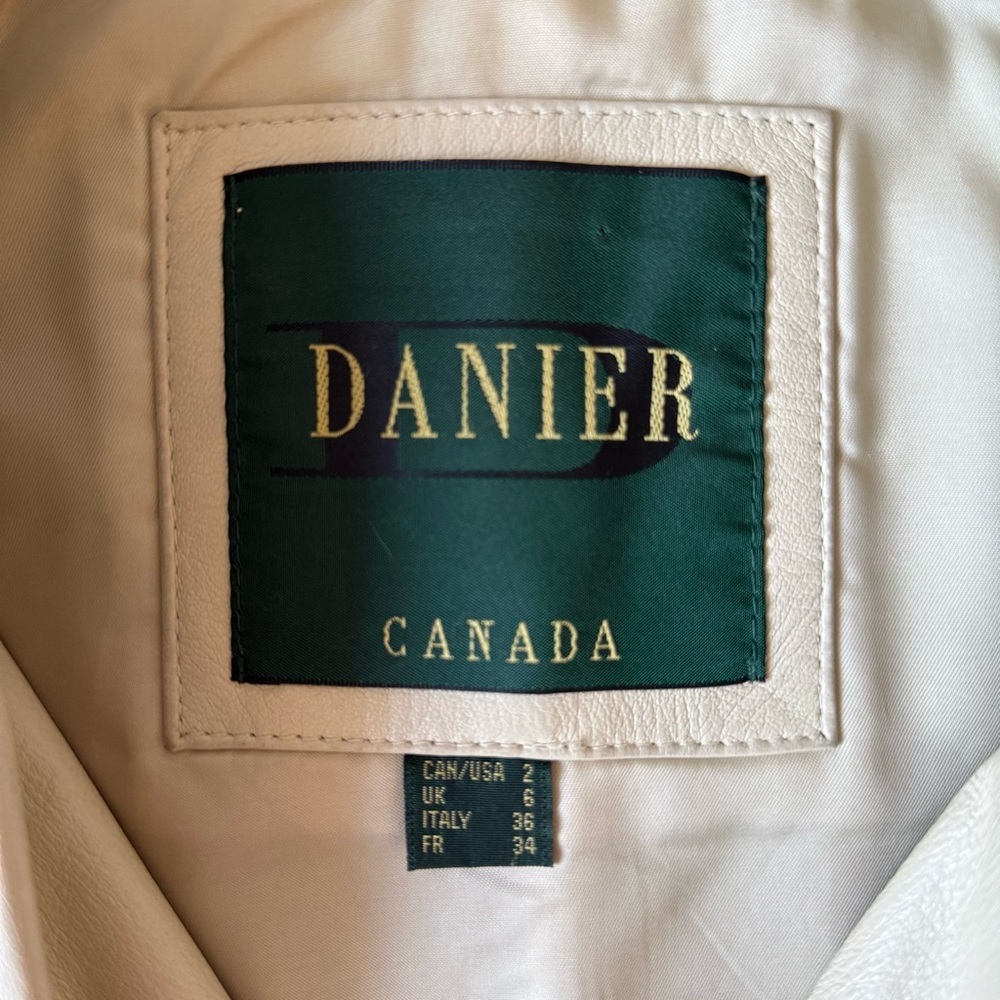Vintage Danier Y2K Cream Genuine Leather Minimalist Blazer Jacket - US 2 - Picture 5 of 5